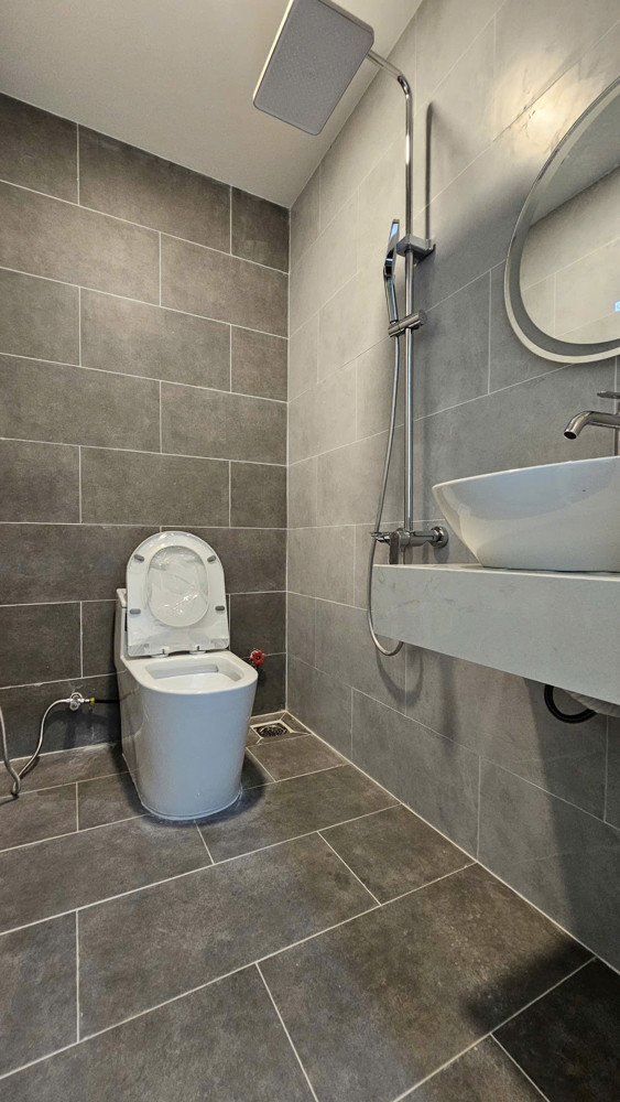 Sát Mặt Tiền Trung Tâm Q7ngang 4 Dài 13.3Đúc Xây Dựng Mới