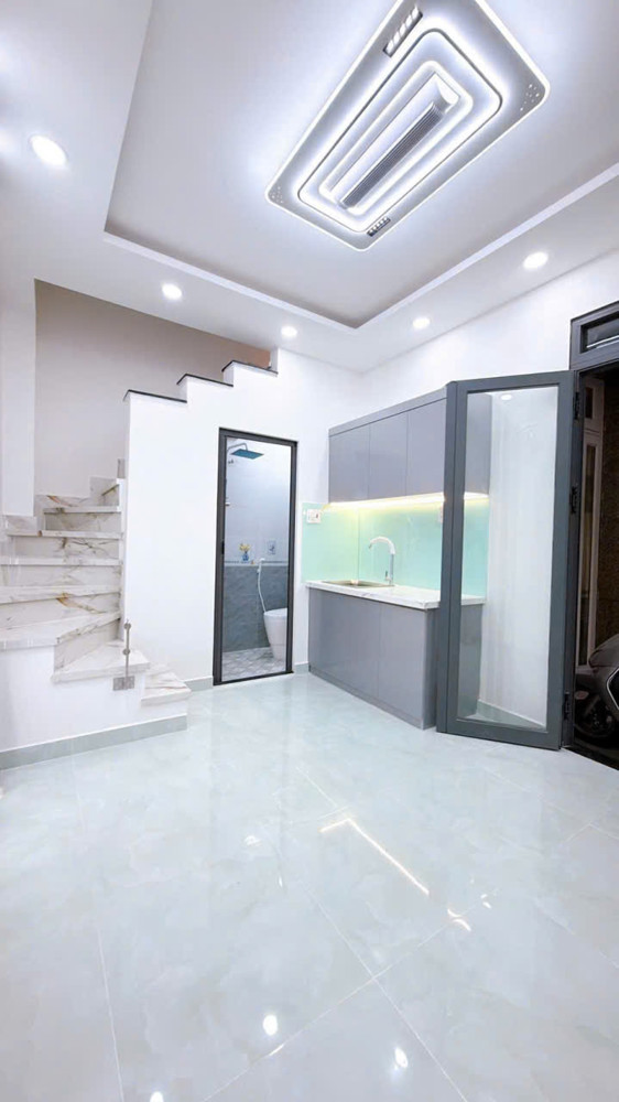 Bán Nhà Đẹp Mới Trung Tâm Q4 Cạnh Q1 Ngang 3.6 X 5 Đúc 3 Tấm