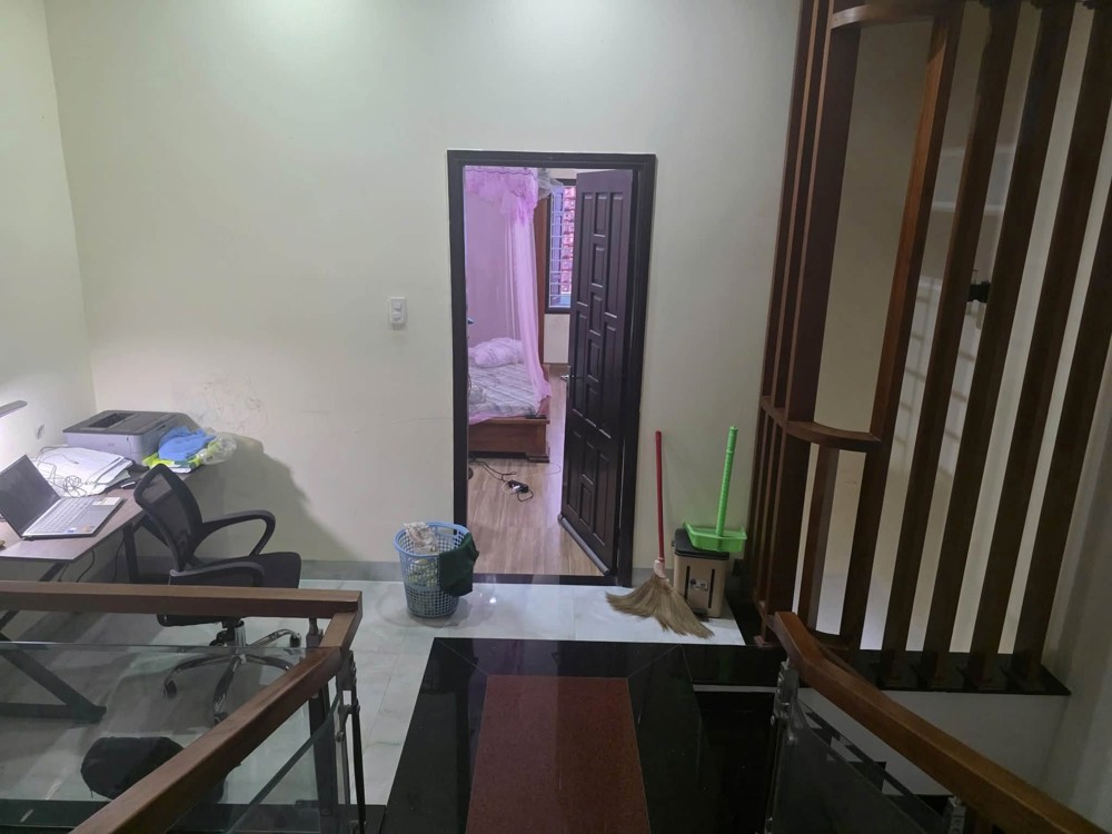 Bán Nhà 3 Tầng Mặt Tiền Đường Nguyễn Thị Thập - Gần Biển