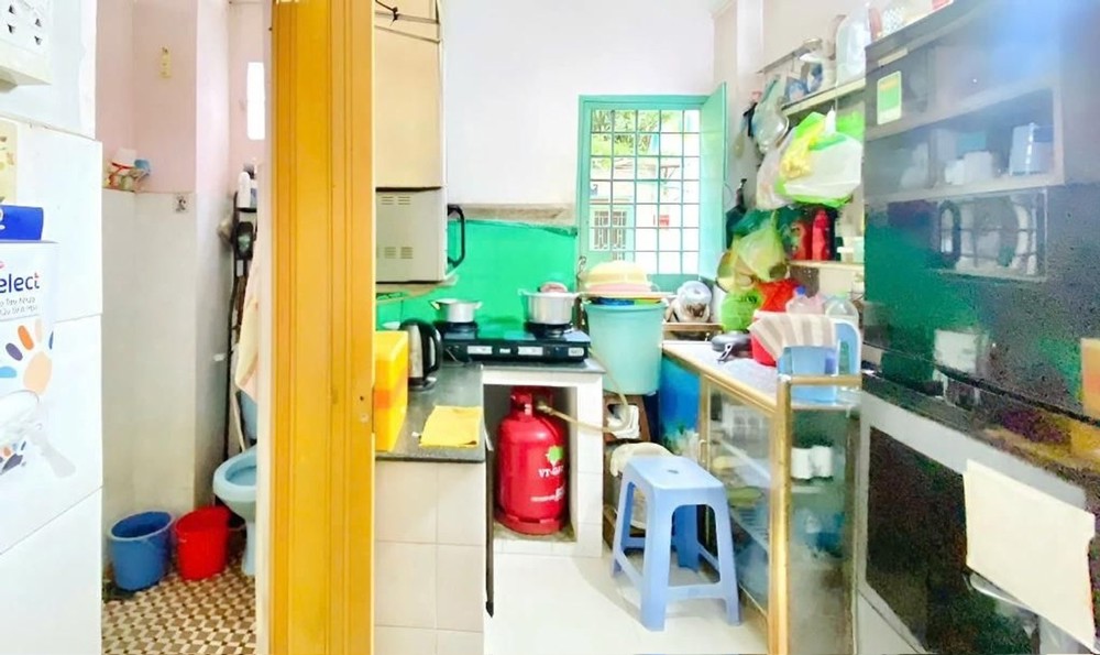 Nhà Hẻm Xe Hơi Lạc Long Quân 35M² (3.8 X 12M) 5.4 Tỷ