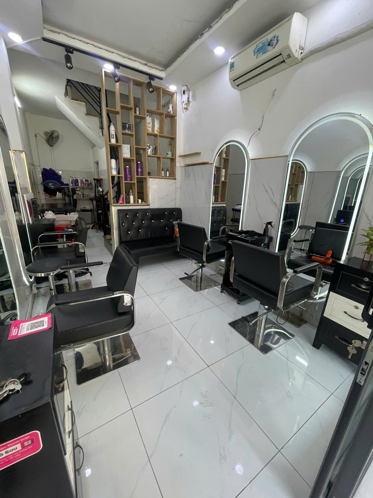 Sang Nhượng Gấp Toàn Bộ Salon Tóc Nam – Nữ Tại Quận 8 , Hồ Chí Minh