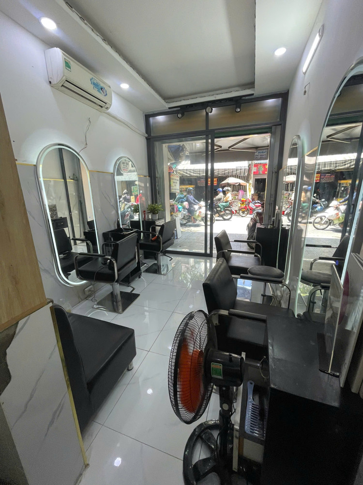 Sang Nhượng Gấp Toàn Bộ Salon Tóc Nam – Nữ Tại Quận 8 , Hồ Chí Minh