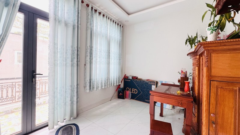 Bán Nhà 3 Tầng, 68M2, Đường Số 5, Linh Xuân, Thủ Đức. Tp Hcm. Sổ Hồng Riêng, Giá 3,69 Tỷ
