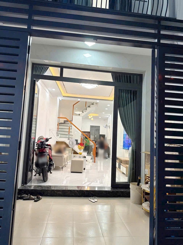 Nhà 2Lầu/st Âu Dương Lân P3q8 P.chánh Hưng