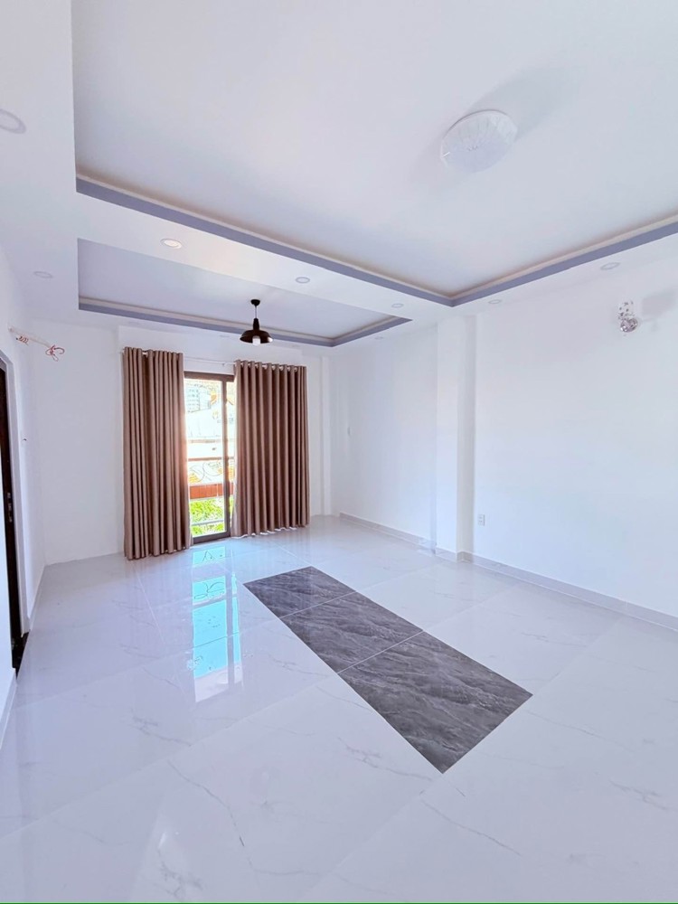 9T99 – Đặng Văn Ngữ 6X6 - Nhà Mới 5 Tầng – Hẻm Xe Hơi Thông