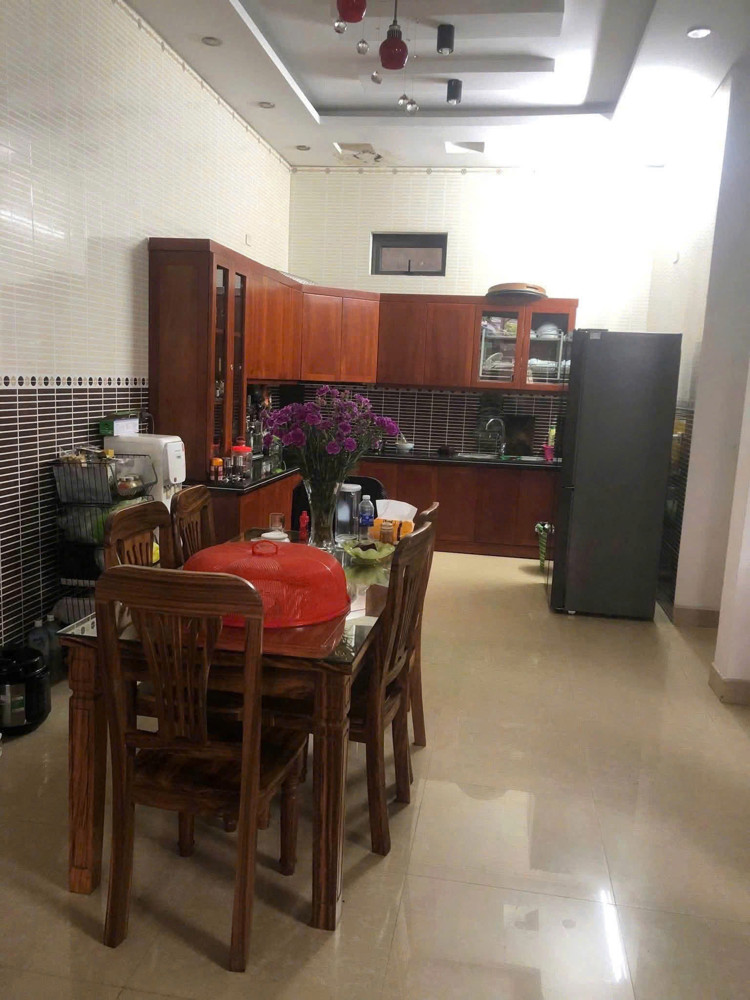 Chính Chủ Cho Thuê Nhà 3 Tầng Mới Đẹp Tại Hà Huy Tập, Tp. Vinh, Nghệ An