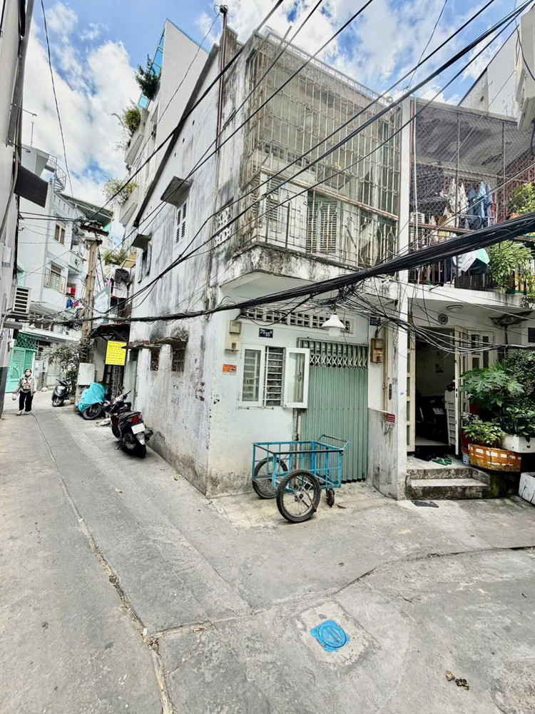 Bán Nhà Hẻm Thông Trần Văn Đang – P.9, Q.3 – 56M² 2 Tầng