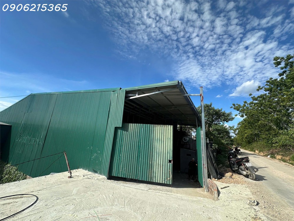 Cho Thuê Xưởng 350M² Trường Yên – Phú Nghĩa Điện 3 Pha 100A Xe Tải 7 Tấn Làn 2 Quốc Lộ 6,