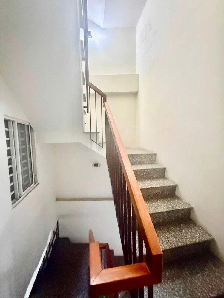 ► Gần Nguyễn Hoàng, 41M2, 4 Tầng Đúc, 4Pn Khép Kín, Sân Thượng Trước-Sau,3.X Tỷ