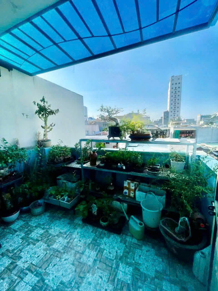 ► Gần Nguyễn Hoàng, 41M2, 4 Tầng Đúc, 4Pn Khép Kín, Sân Thượng Trước-Sau,3.X Tỷ