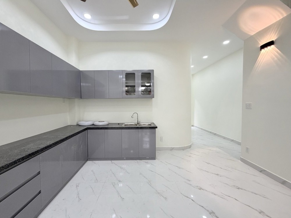 [O2712*] Nhà Mới 87M2 Ngang 5.2M Sát Đh Tài Chính 2 Nguyễn Thượng Hiền, Chỉ 5.X Tỷ