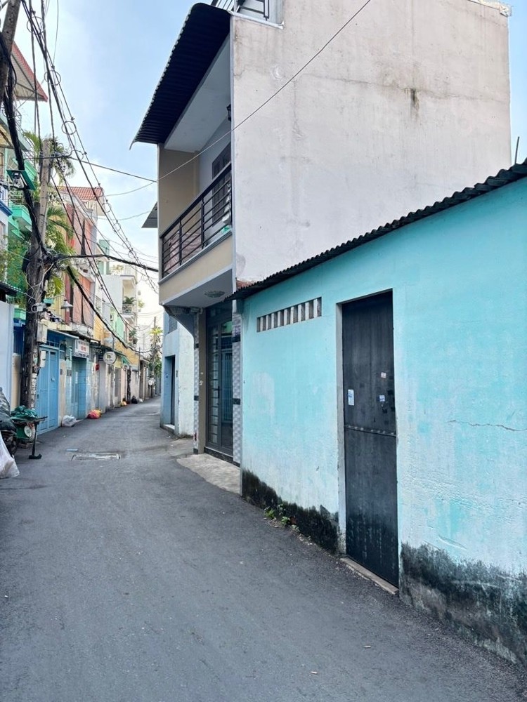 [D2713*] Đất Tặng Nhà 2 Tầng Sát Vòng Xoay Nguyễn Thái Sơn Đường Số 7, Giá 5.X Tỷ