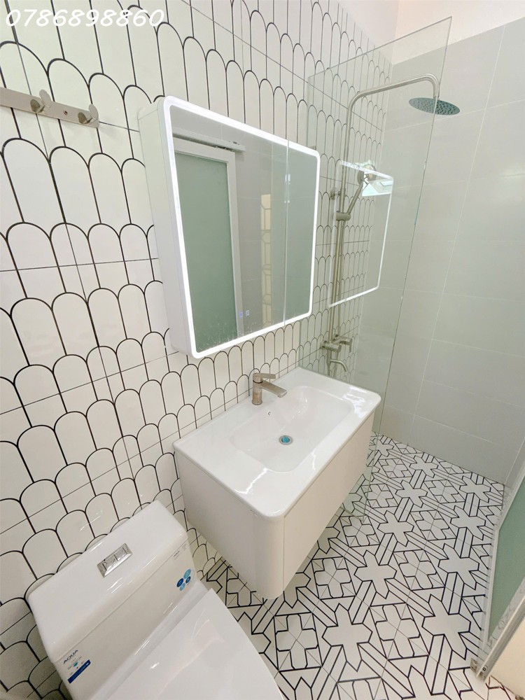 Siêu Phẩm Tân Thuận Tây – Nhà Đẹp Full Nội Thất – Chỉ Cách Hẻm Xe Hơi 10M