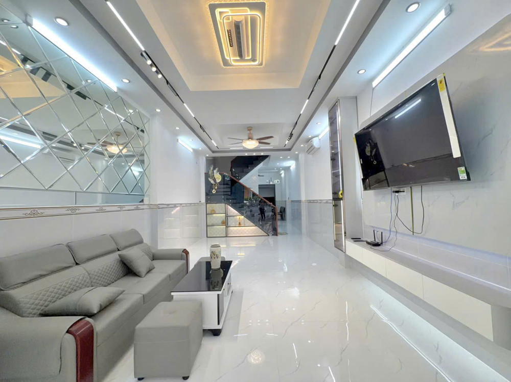 Giảm 1 Tỷ - Mặt Tiền Khu Vip Siêu Đẹp - Nguyễn Oanh & Phan Văn Trị - Khu Kinh Doanh Đông Đúc