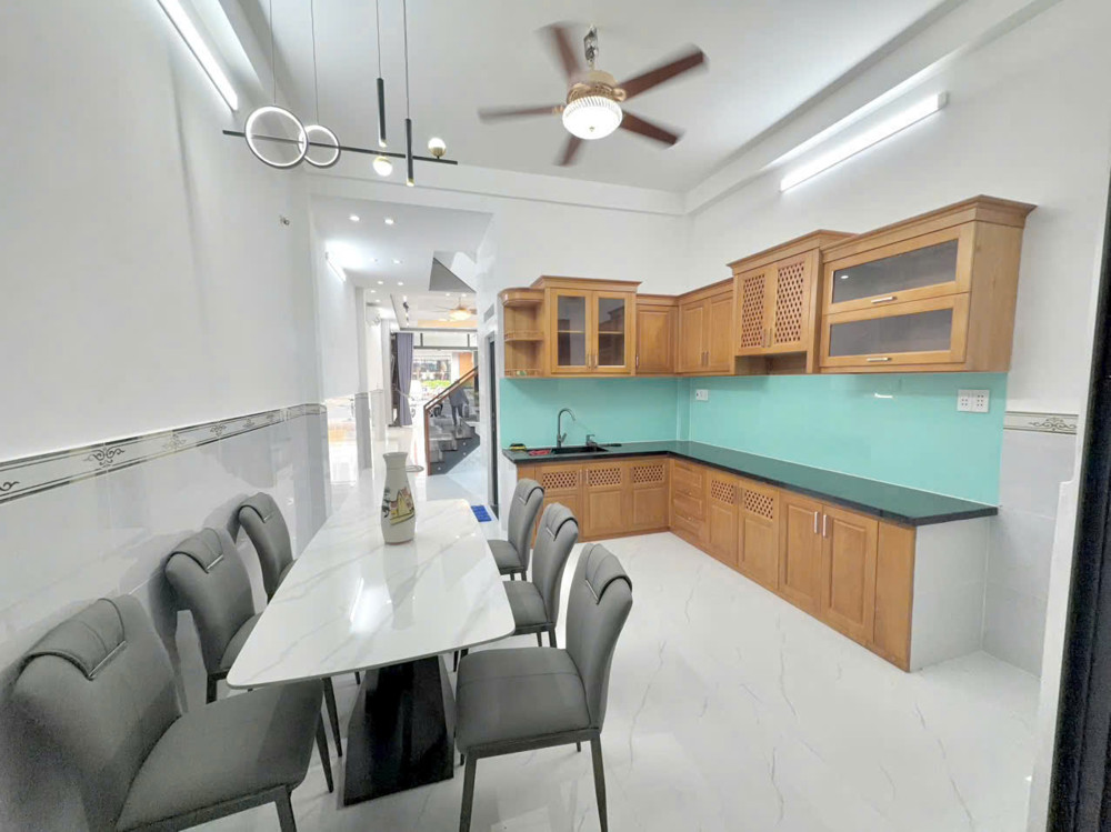 Giảm 1 Tỷ - Mặt Tiền Khu Vip Siêu Đẹp - Nguyễn Oanh & Phan Văn Trị - Khu Kinh Doanh Đông Đúc