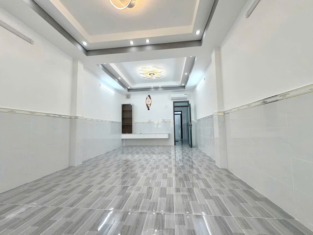 Giảm 1 Tỷ - Mặt Tiền Khu Vip Siêu Đẹp - Nguyễn Oanh & Phan Văn Trị - Khu Kinh Doanh Đông Đúc