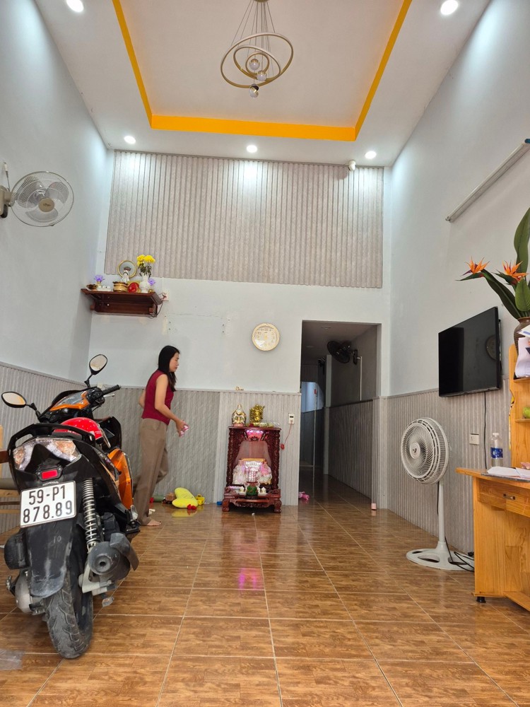 Bán Nhà Riêng Tại 14 Đô Đốc Chân, 5,6 Tỷ, 70M2, Bán Gấp