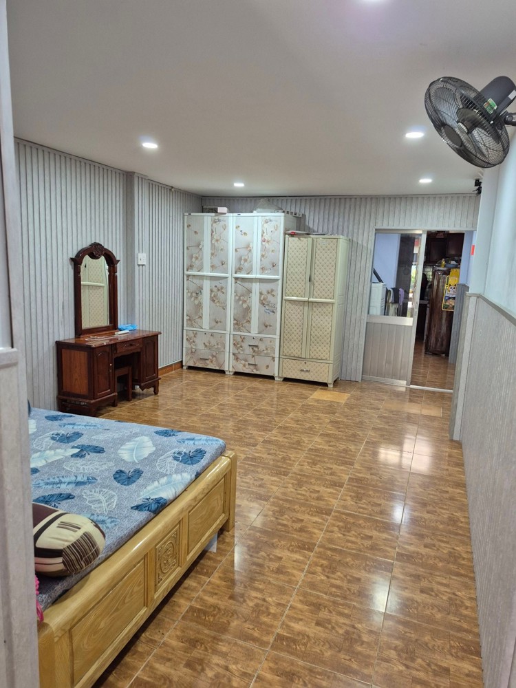 Bán Nhà Riêng Tại 14 Đô Đốc Chân, 5,6 Tỷ, 70M2, Bán Gấp