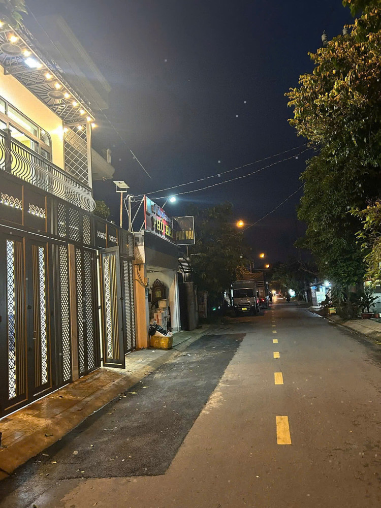 Bán Nhà (7.8X22) Mặt Tiền Thới Tam Thôn 9 – Hóc Môn – Vị Trí Vàng – Giá 9,89 Tỷ