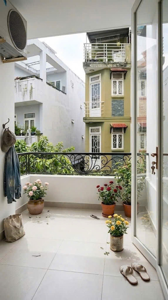 Bán Nhà Hẻm Ô Tô Hoàng Hoa Thám, Quận Phú Nhuận, 3.2 X 12M (45 M2), Giá 8.5 Tỷ