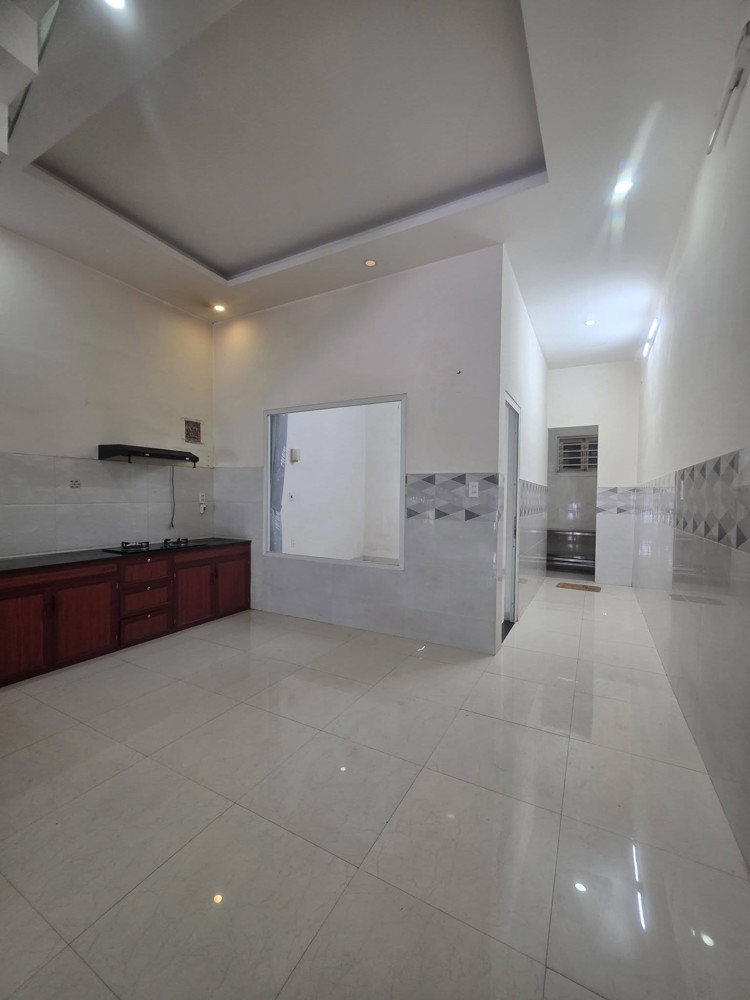 Bán Nhà 3 Tầng Mặt Tiền Đường 10,5M Phạm Văn Ngôn – Giá Hợp Lý 6 Tỷ 850