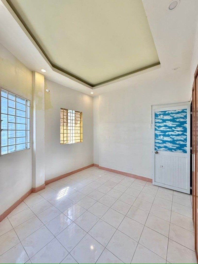 Giảm 500 Triệu Còn 6.8 Tỷ 42M2 (4.3X10) Lô Góc 2 Mặt Thoáng