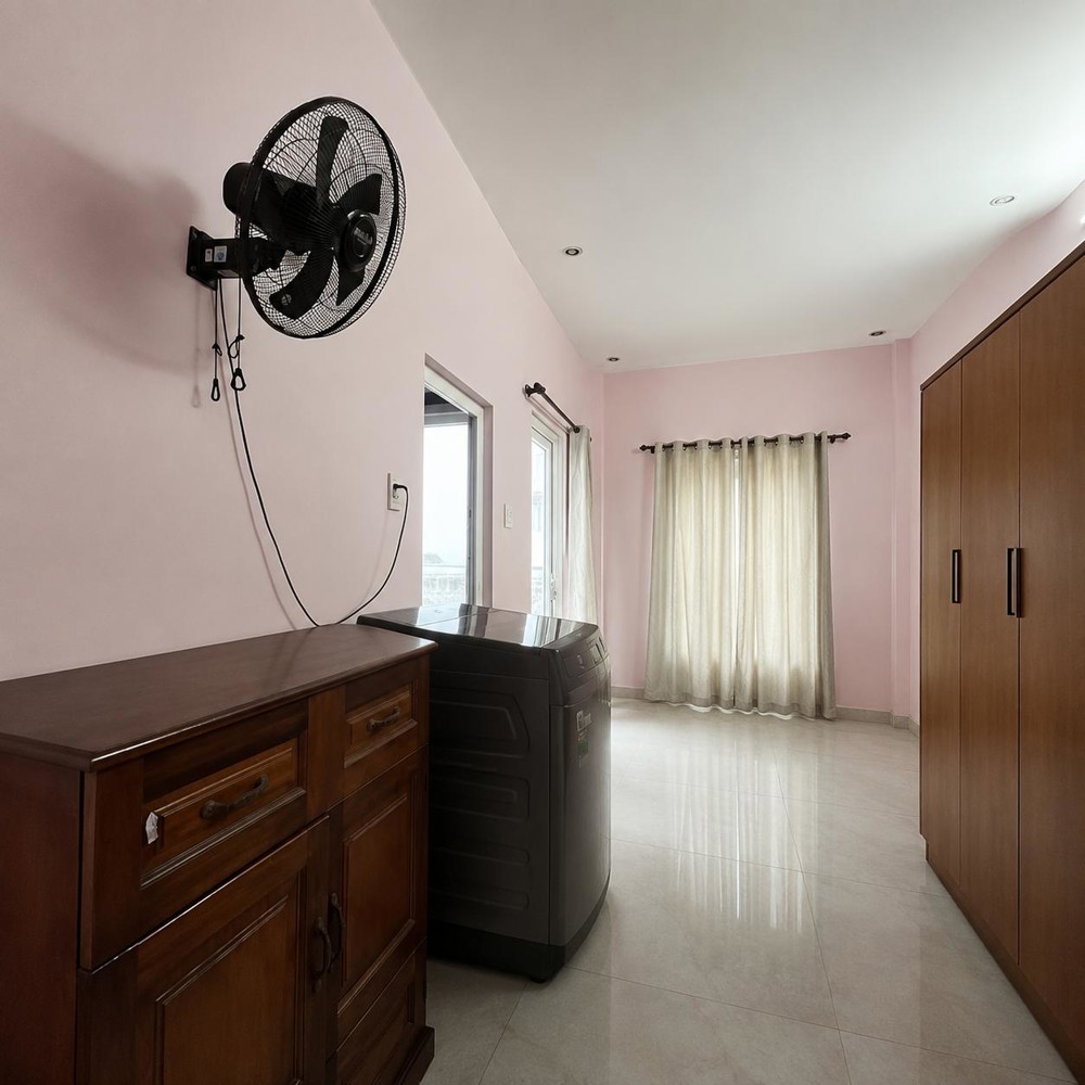 13,5 Tỷ Bán Nhà Lâm Văn Bền – Hẻm Xe Hơi, 3 Tầng, 4 Phòng Ngủ