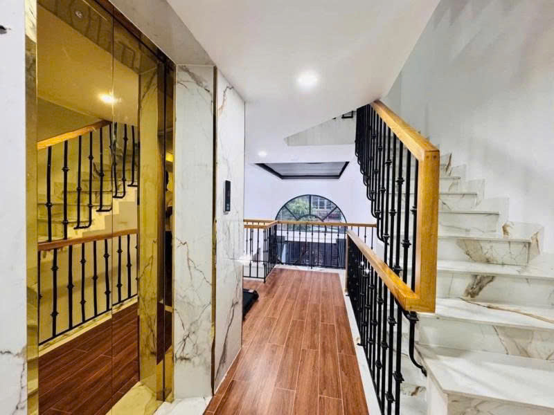 Bán Nhà Hẻm 10M Lê Quang Định - Giao Phạm Văn Đồng, 4X22m, 6 Tầng - 7Pn, 19,6 Tỷ