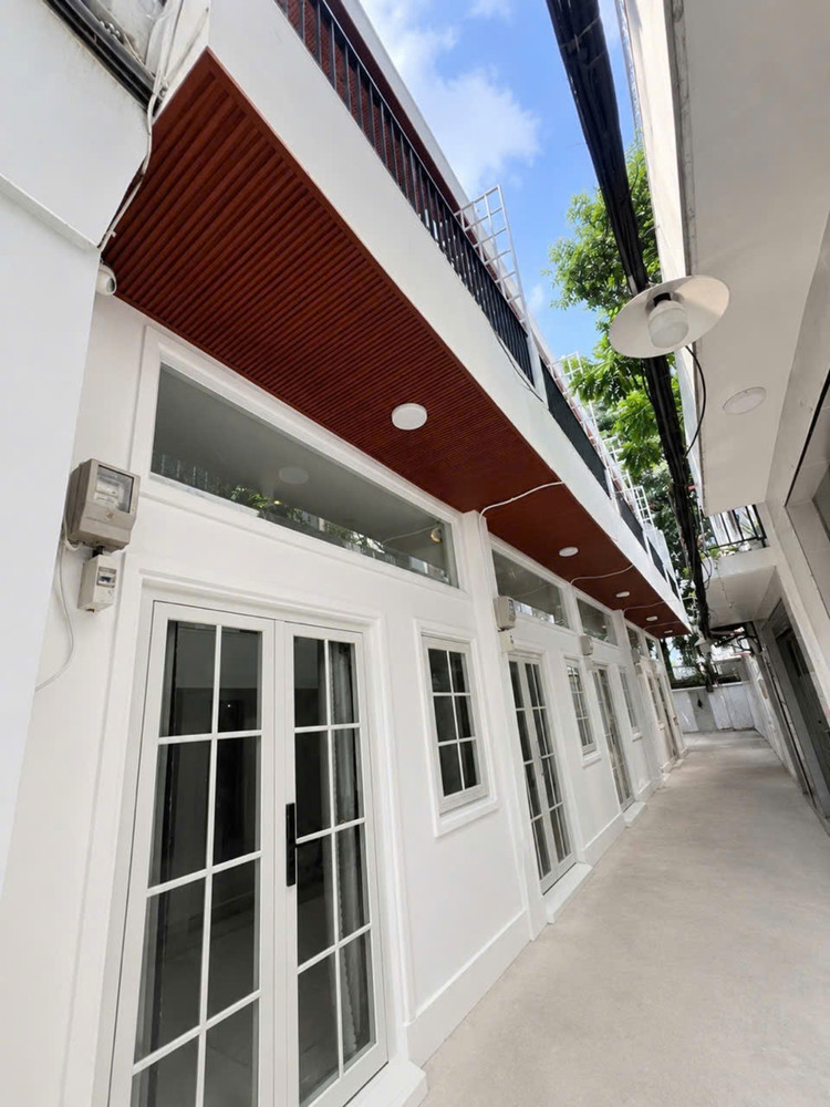 Bán Nhà Căn Hộ Dịch Vụ Hẻm Huỳnh Tấn Phát, P. Tân Thuận, Quận 7, 77.5M², 5 Căn Cho Thuê Dòng Tiền