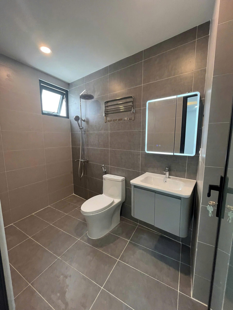 Chính Chủ Bán Nhà Mặt Tiền Đường Trần Hưng Đạo Quận Tân Phú - Dtsd 294M2 Giá 17.6 Tỷ