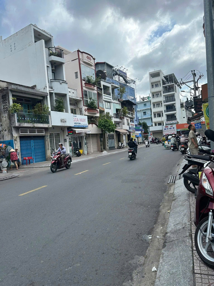 Giảm Còn 21,9 Tỷ - Bán Nhà Mặt Tiền Bành Văn Trân, Giao Cmt8, 4X35m, 5 Tầng, Hđt 35 Triệu