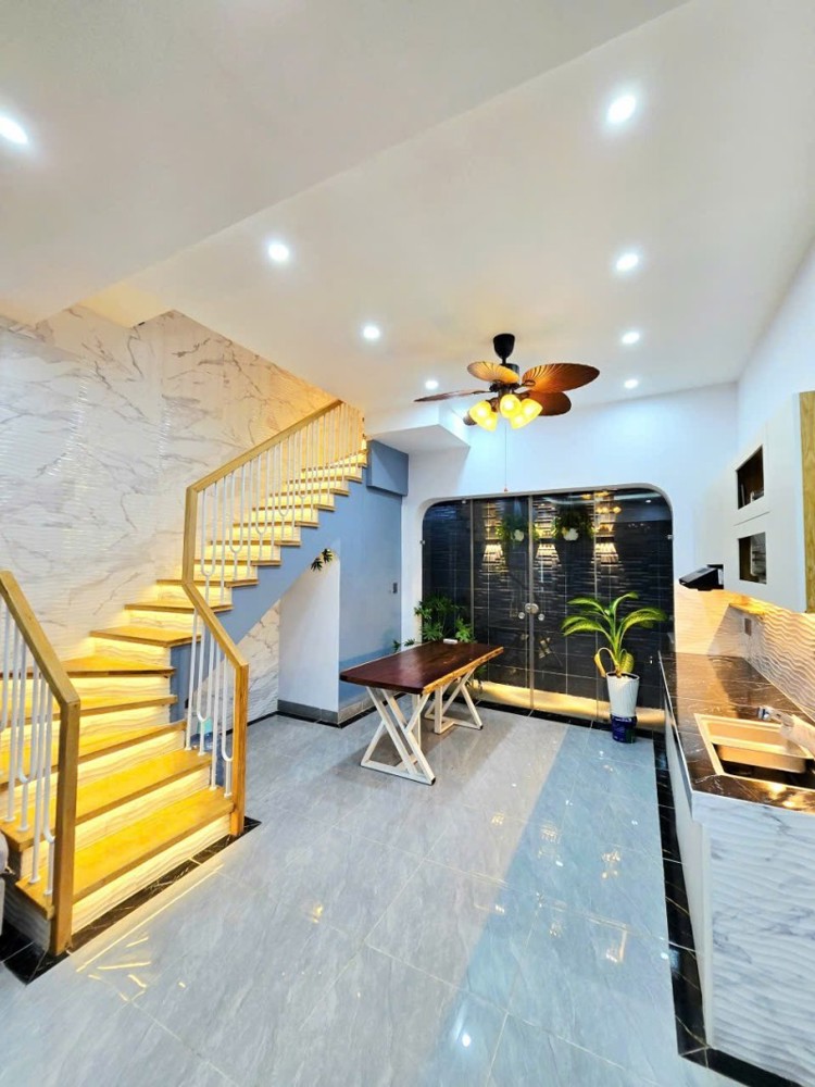 Bán Nhà 4 Tầng 50M2 Đường Nguyễn Duy Trinh, P. Trường Thạnh, Q9. Tp Hcm. Giá 4,99 Tỷ. Sổ Hồng