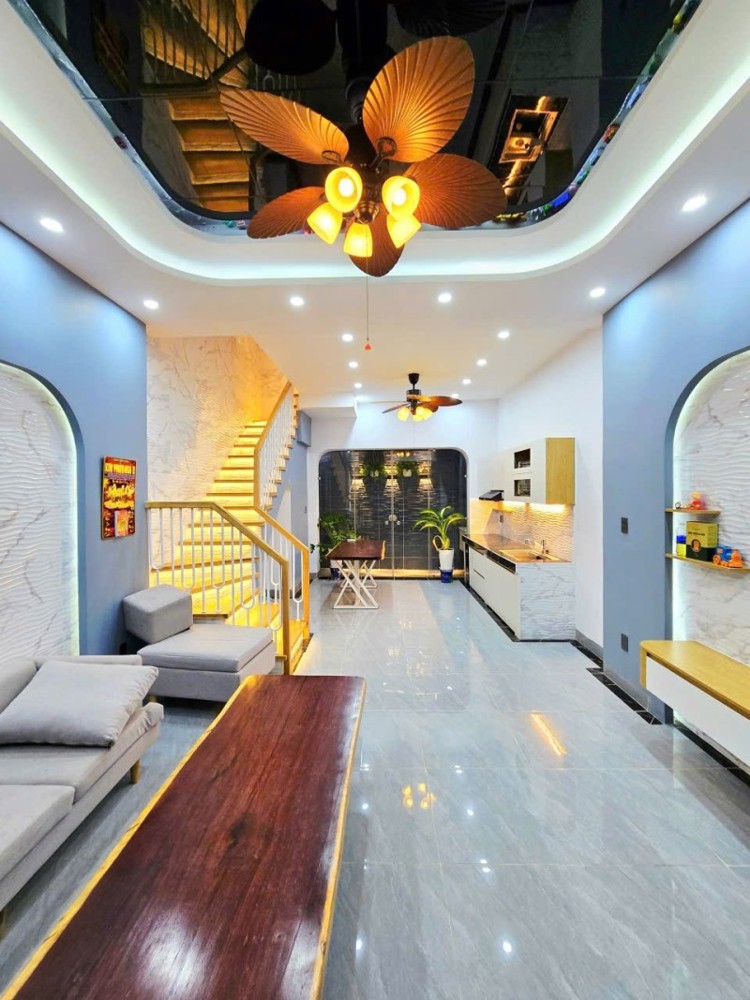 Bán Nhà 4 Tầng 50M2 Đường Nguyễn Duy Trinh, P. Trường Thạnh, Q9. Tp Hcm. Giá 4,99 Tỷ. Sổ Hồng