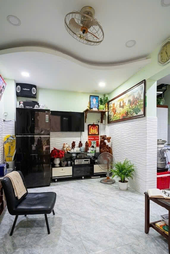 Bán Nhà Trường Sơn, Quận 10, 4 Tầng, 4.5 X 4M, Giá 3.6 Tỷ