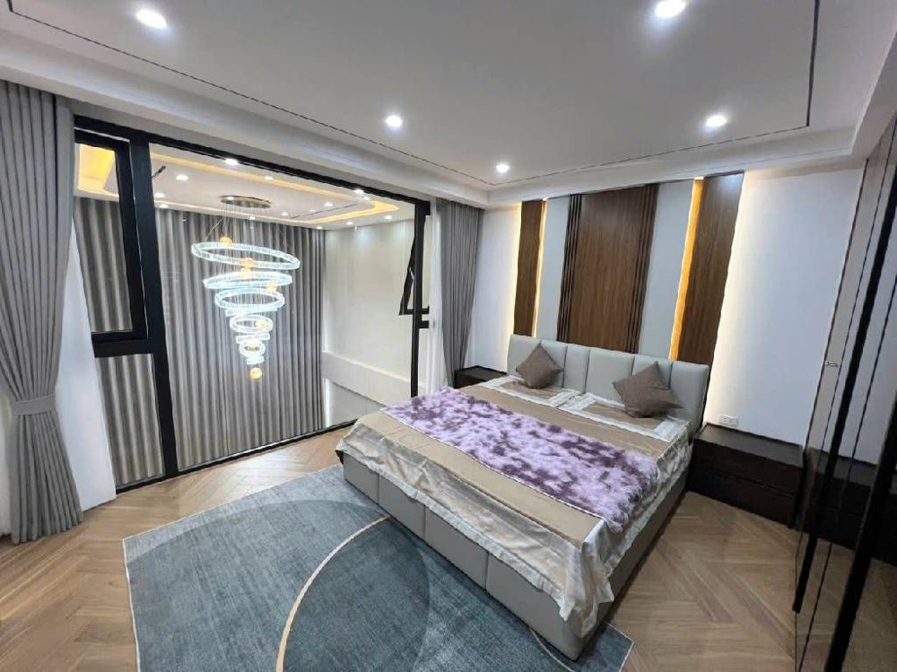 Tái Định Cư Ngọc Thuỵ - 40M2, 6 Tầng Thang Máy, Garage Ô Tô, Vỉa Hè Ô Tô Tránh Nhau Chỉ 1X Tỳ