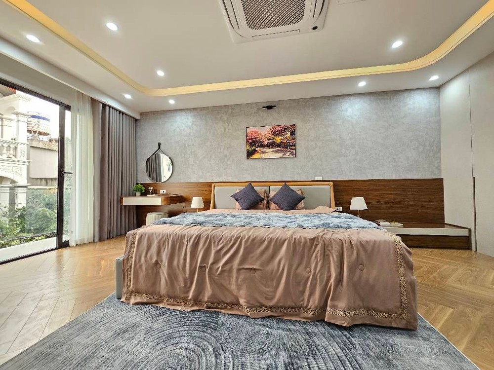 Tái Định Cư Ngọc Thuỵ - 40M2, 6 Tầng Thang Máy, Garage Ô Tô, Vỉa Hè Ô Tô Tránh Nhau Chỉ 1X Tỳ