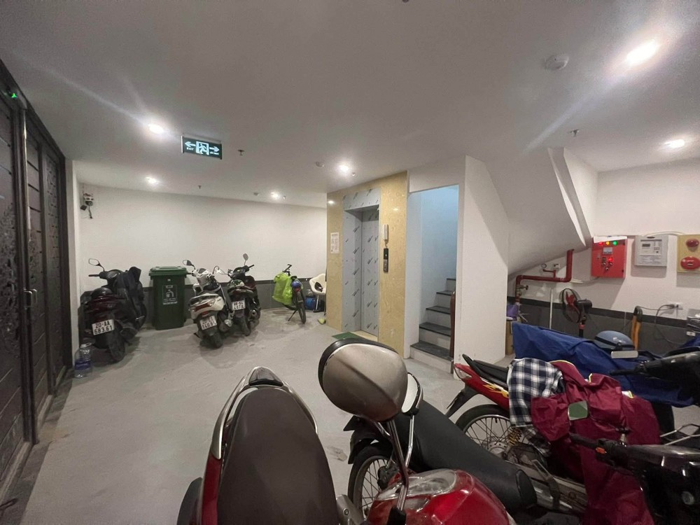 Tòa Nhà Dòng Tiền 70 Triệu/tháng - Võ Chí Công, Cầu Giấy - 7 Tầng Thang Máy - 10 Căn Hộ Khép Kín 