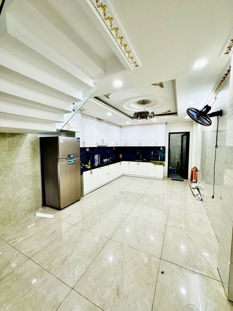 Siêu Phẩm Nhà Mới 5 Tầng Tây Lân Chỉ 8Ty Hon