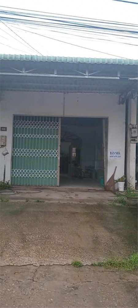 Vị Trí Đẹp - Giá Tốt - Chính Chủ Bán Gấp Nhà Mặt Tiền Quốc Lộ 1A, Xuân Lộc, Xuân Hưng, Đồng Nai
