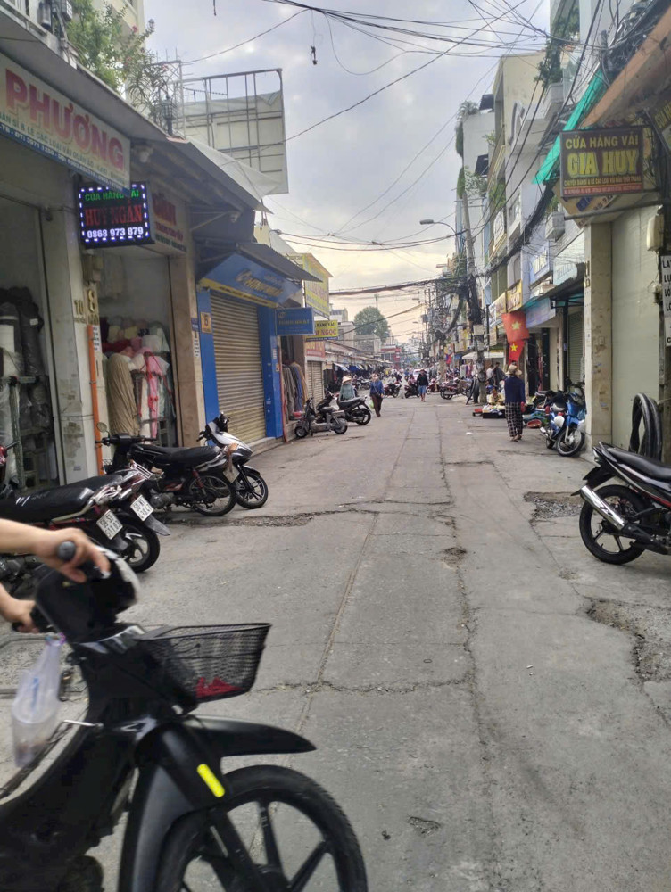 Bán Nhà Sát Chợ Tân Bình, Đường Phú Hòa, P8, Tân Bình, Tp Hcm