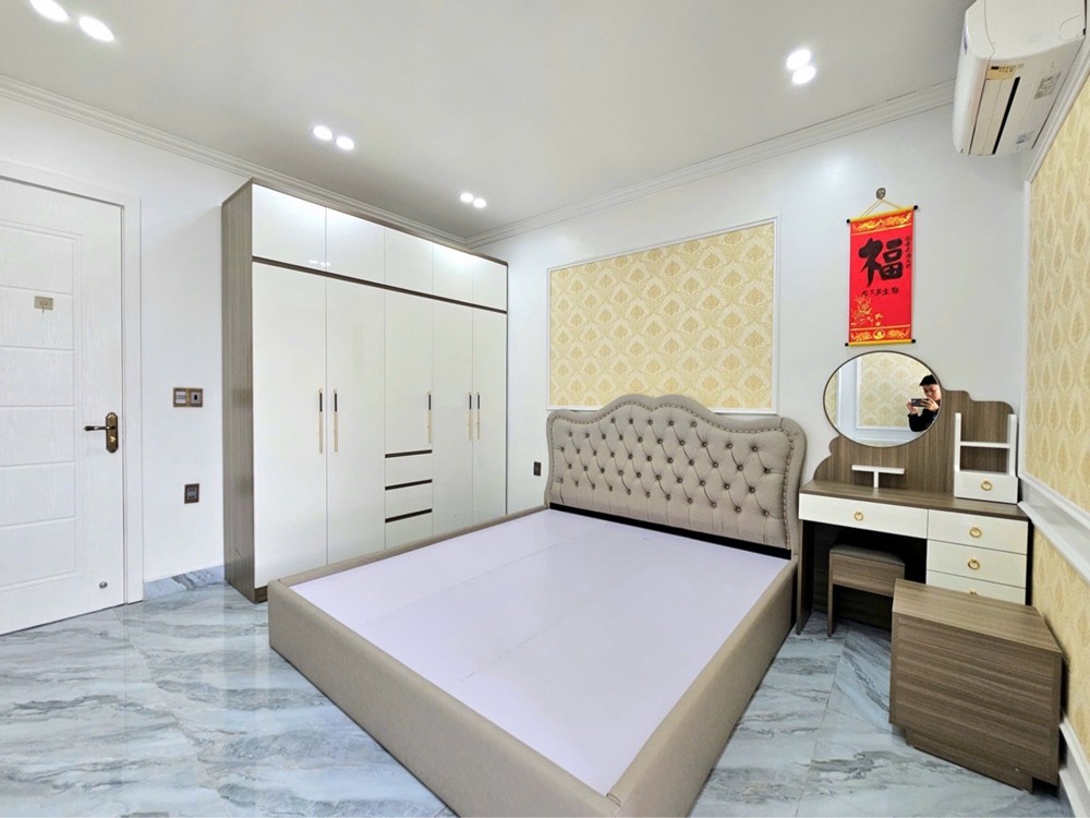 Siêu Phẩm Mặt Đường Khúc Hạo - Nhà Mới 4 Tầng Thang Máy