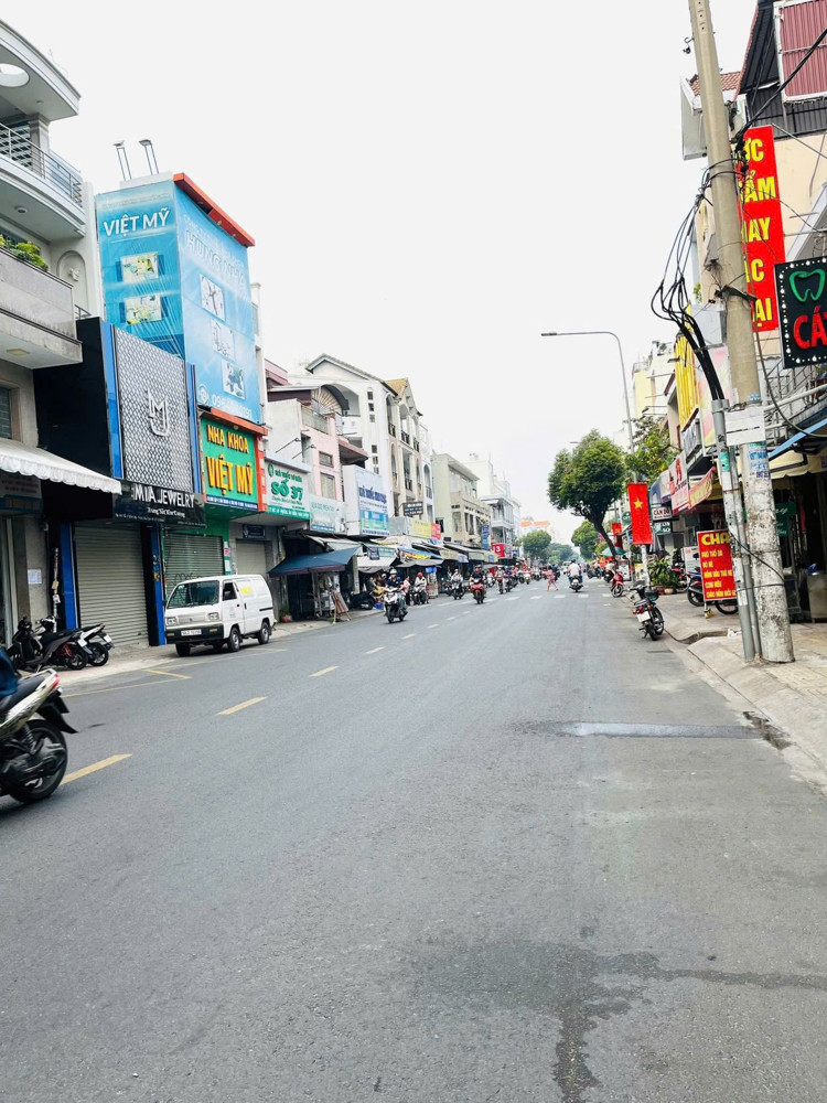 Chỉ Nhỉnh 6 Tỷ Sỡ Hữu Nhà Đẹp 80M2 Gần Đầm Sen Tân Phú