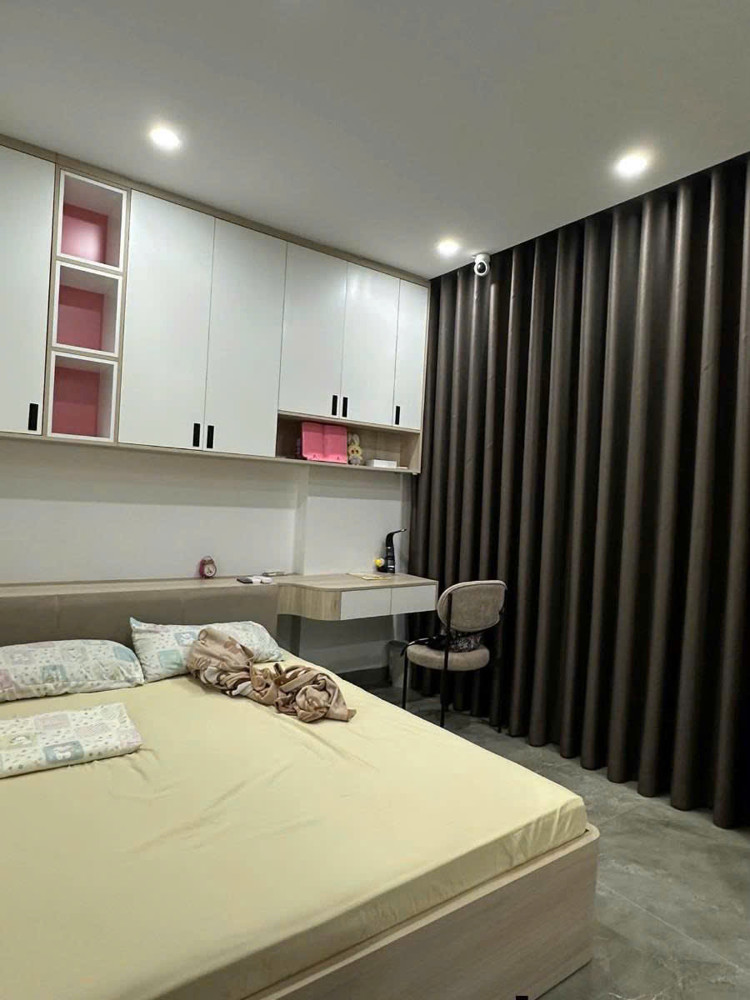 Bán Nhà Nguyễn Văn Cừ 50M 7 Tầng Mt4.8m Lô Góc Gara Ô Tô Nhỉnh 15 Tỷ