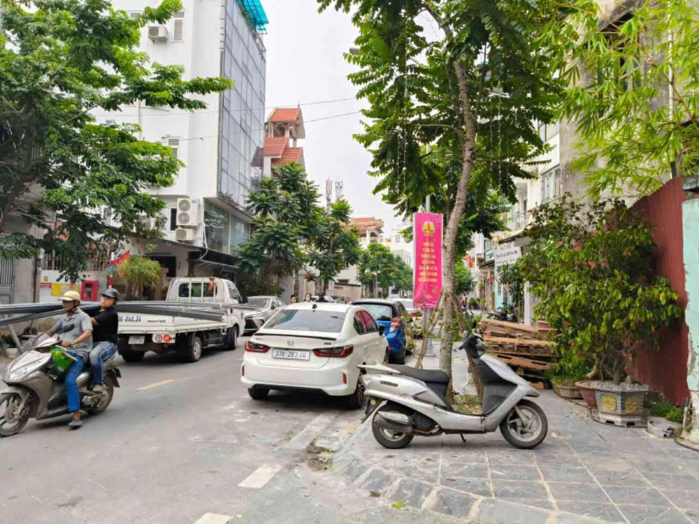 Bán Nhà Phúc Lợi – 52M² X 3 Tầng – Dân Xây Chắc Chắn – Ngõ Ô Tô Tránh – Giá Nhỉnh 10 Tỷ