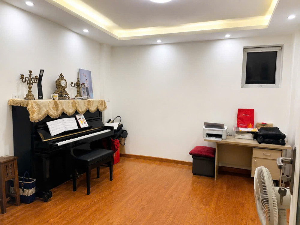 Cho Thuê Nhà Nguyên Căn 3 Tầng 1 Tum – Thiết Kế Hiện Đại, Rộng Rãi, Dọn Vào Ở Ngay