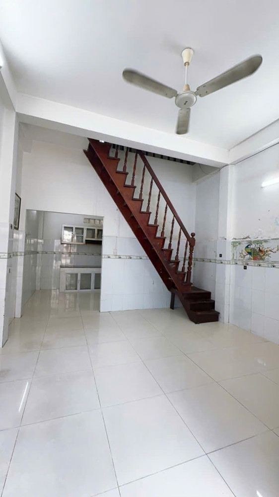 Bán Nhà 3 Tầng Hẻm Xe Hơi Phạm Thế Hiển Quận 8 - 62.4M2 (7.8X8.5m) - 4Pn - 3Wc - Sổ Hoàn Công - Giá