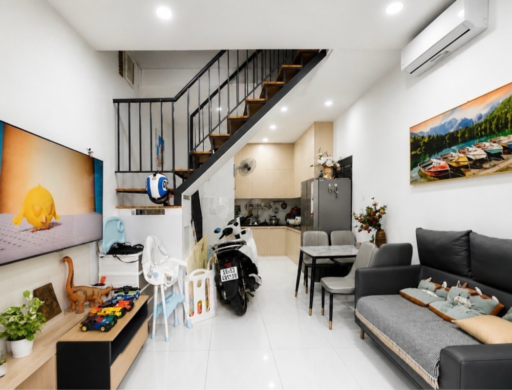 H2786* Lô Góc Gần Landmark 81 Nhà Mới Ở Ngay 4.X Tỷ