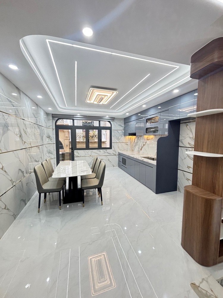 Cần Bán Nhà Sát Mặt Tiền Liên Khu 4-5 .Mới Keng Full Nội Thất,60M.4mx 15M,5 Tầng,5Pn,5Wc. Chỉ Nhỉnh