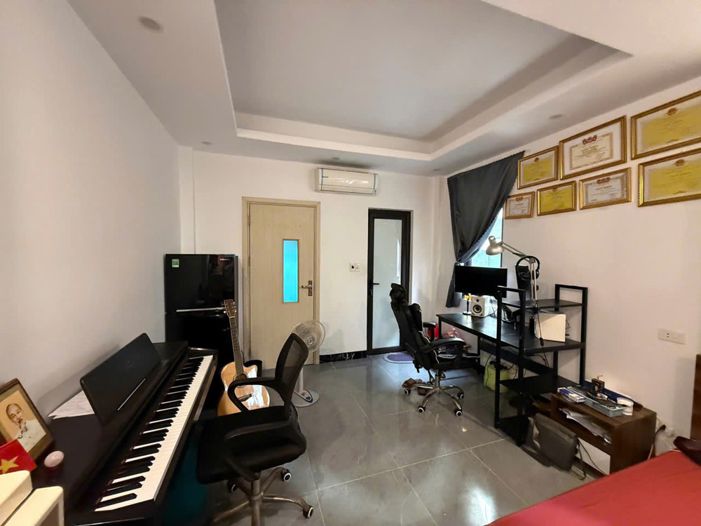Cần Sang Nhượng Phòng Tầng 3 – 86 Ngõ 127 Văn Cao, Phường Ngọc Hà, Ba Đình, Hà Nội