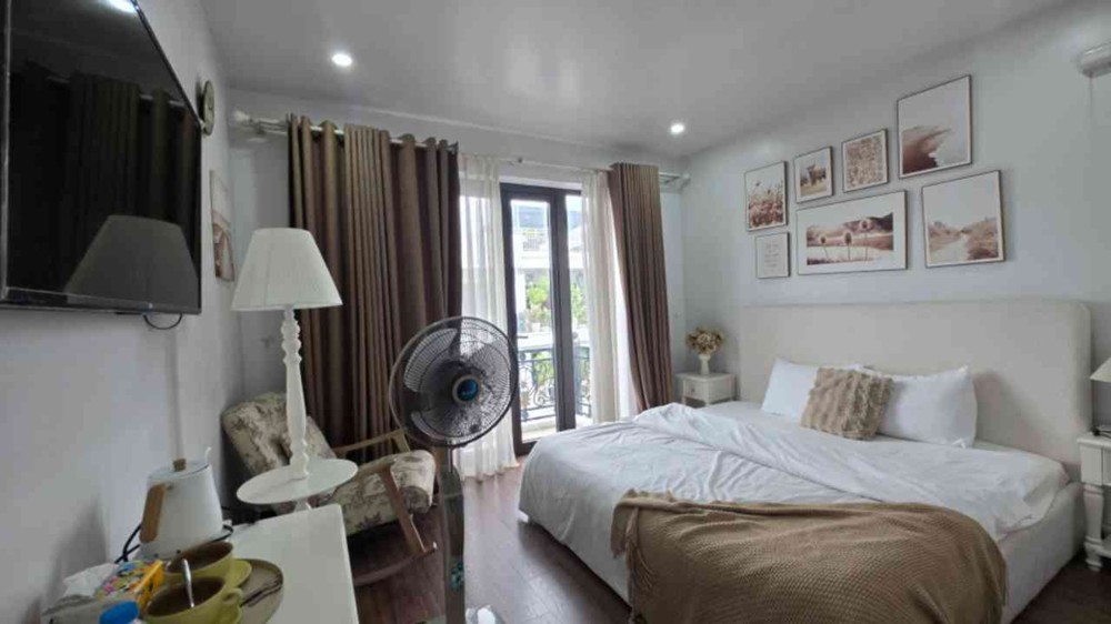 Bán Nhà 5 Tầng Có Thang Máy - Phố Đi Bộ Thế Lữ